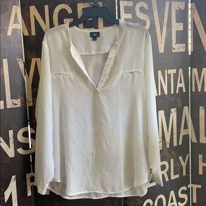 White V-Neck Long Sleeve Blouse